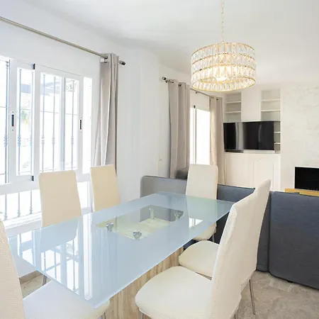 Penthouse Naranjos - Walk To Banus