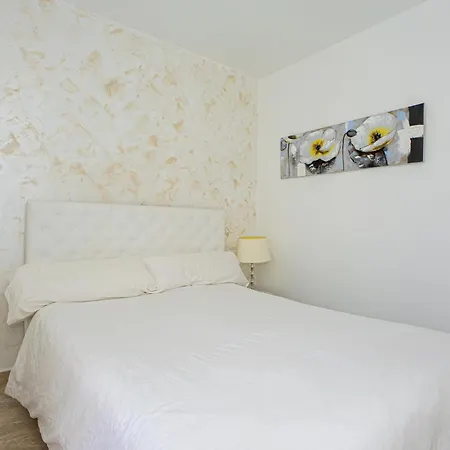 Apartment Penthouse Naranjos - Walk To Banus *